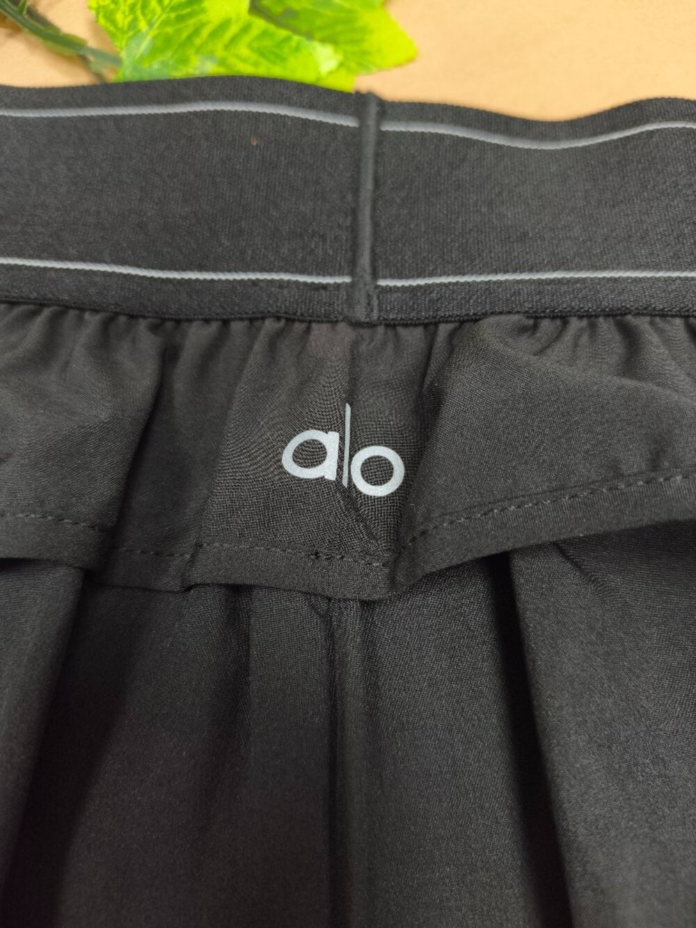 Alo Yoga Black Athletic Short with Pockets💐Tennis, Fitness, Pilates, Daily😉 - Picture 4 of 7